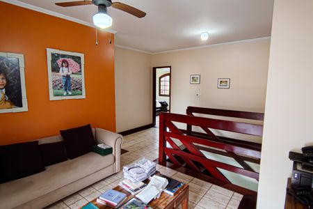 Casa de condomínio à venda com 520m², 6 quartos e 3 vagas Casa de condomínio à venda com 520m², 6 quartos e 3 vagashall