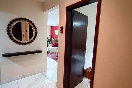 Casa de condomínio à venda com 520m², 6 quartos e 3 vagas Casa de condomínio à venda com 520m², 6 quartos e 3 vagasentrada