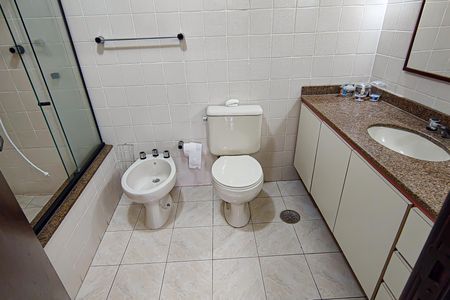 Casa de condomínio à venda com 520m², 6 quartos e 3 vagas Casa de condomínio à venda com 520m², 6 quartos e 3 vagasquarto 2 suite