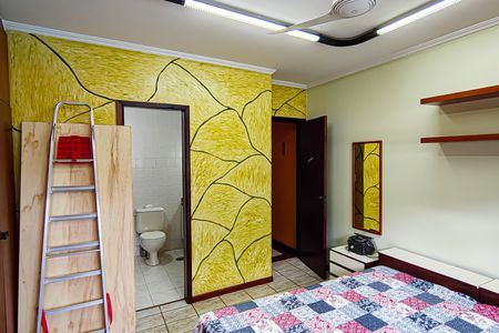 Casa de condomínio à venda com 520m², 6 quartos e 3 vagas Casa de condomínio à venda com 520m², 6 quartos e 3 vagasquarto 2 suite