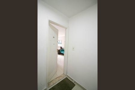 Apartamento à venda com 82m², 2 quartos e 1 vaga Apartamento à venda com 82m², 2 quartos e 1 vagaHall de entrada