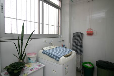 Apartamento à venda com 82m², 2 quartos e 1 vaga Apartamento à venda com 82m², 2 quartos e 1 vagaÁrea de Serviço