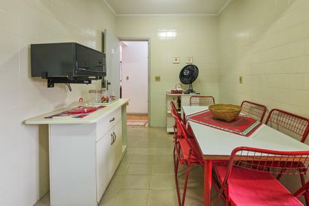 Apartamento para alugar com 120m², 3 quartos e 1 vaga Apartamento para alugar com 120m², 3 quartos e 1 vagaCozinha