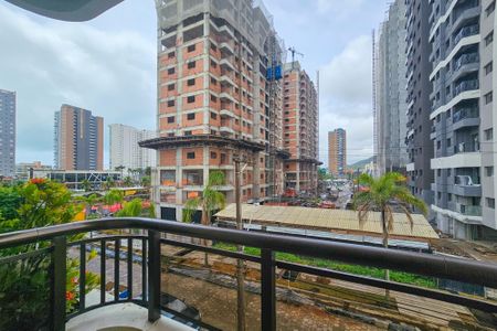 Apartamento para alugar com 120m², 3 quartos e 1 vaga Apartamento para alugar com 120m², 3 quartos e 1 vagaVaranda da Suíte