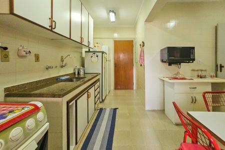 Apartamento para alugar com 120m², 3 quartos e 1 vaga Apartamento para alugar com 120m², 3 quartos e 1 vagaCozinha