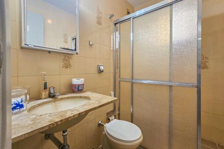 Apartamento para alugar com 120m², 3 quartos e 1 vaga Apartamento para alugar com 120m², 3 quartos e 1 vagaBanheiro