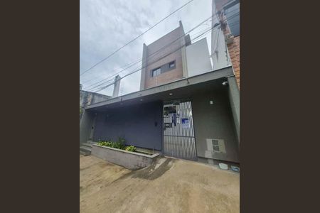 Apartamento para alugar com 40m², 2 quartos e sem vaga Apartamento para alugar com 40m², 2 quartos e sem vagaFachada