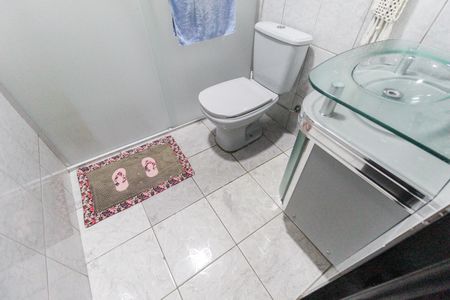 Casa à venda com 223m², 4 quartos e 2 vagas Casa à venda com 223m², 4 quartos e 2 vagasBanheiro