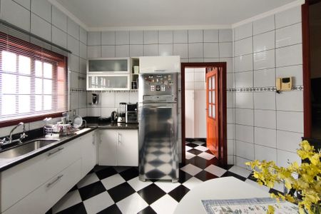 Casa para alugar com 287m², 4 quartos e 4 vagasCozinha