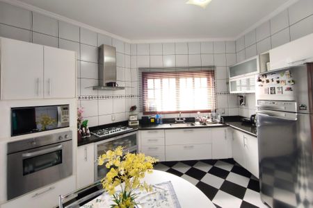 Casa para alugar com 287m², 4 quartos e 4 vagasCozinha