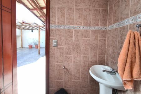 Casa para alugar com 287m², 4 quartos e 4 vagasLavabo