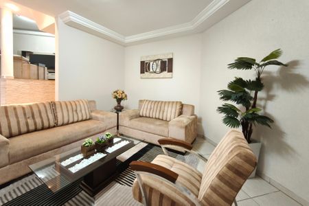 Casa para alugar com 287m², 4 quartos e 4 vagasSala de Estar