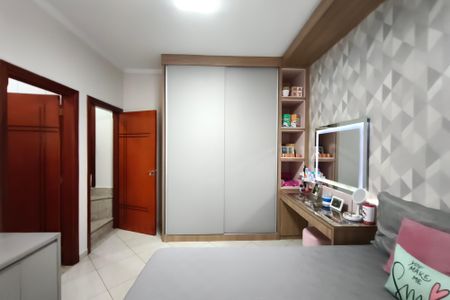 Casa para alugar com 287m², 4 quartos e 4 vagasQuarto Suíte 2