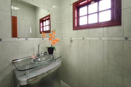 Casa para alugar com 287m², 4 quartos e 4 vagasLavabo