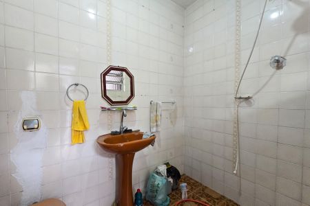 Casa à venda com 280m², 4 quartos e 10 vagas Casa à venda com 280m², 4 quartos e 10 vagasBanheiro de serviço