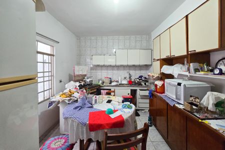 Casa à venda com 280m², 4 quartos e 10 vagas Casa à venda com 280m², 4 quartos e 10 vagasCozinha