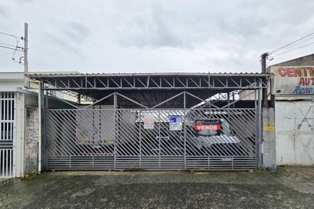 Casa à venda com 280m², 4 quartos e 10 vagas Casa à venda com 280m², 4 quartos e 10 vagasFachada