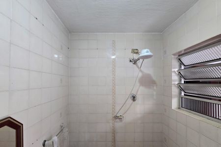 Casa à venda com 280m², 4 quartos e 10 vagas Casa à venda com 280m², 4 quartos e 10 vagasBanheiro de serviço