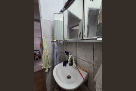 Casa à venda com 280m², 4 quartos e 10 vagas Casa à venda com 280m², 4 quartos e 10 vagasBanheiro de serviço