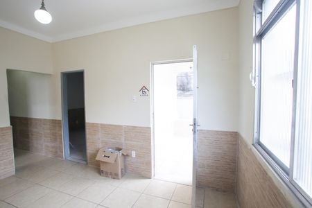 Casa à venda com 190m², 3 quartos e 5 vagasSala