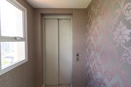 Apartamento para alugar com 138m², 3 quartos e 3 vagas Apartamento para alugar com 138m², 3 quartos e 3 vagasHall