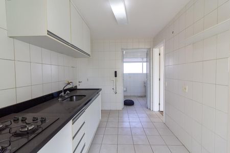 Apartamento para alugar com 138m², 3 quartos e 3 vagas Apartamento para alugar com 138m², 3 quartos e 3 vagasCozinha