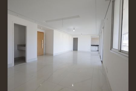 Sala de apartamento para alugar com 3 quartos, 121m² em Jardim Monte Kemel, São Paulo