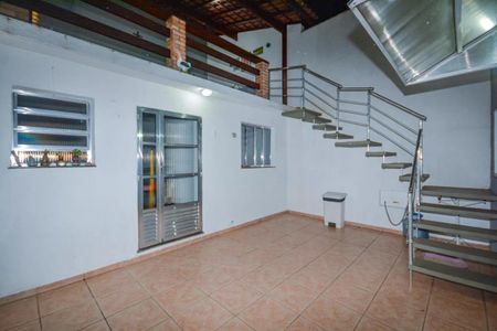 Casa à venda com 171m², 3 quartos e 2 vagas Casa à venda com 171m², 3 quartos e 2 vagasFoto 29
