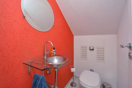 Casa à venda com 171m², 3 quartos e 2 vagas Casa à venda com 171m², 3 quartos e 2 vagasFoto 07