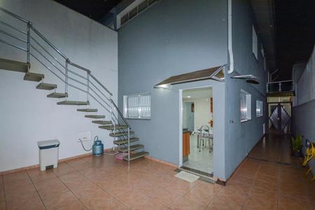 Casa à venda com 171m², 3 quartos e 2 vagas Casa à venda com 171m², 3 quartos e 2 vagasFoto 27
