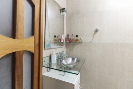 Casa à venda com 180m², 2 quartos e 2 vagas Casa à venda com 180m², 2 quartos e 2 vagasBanheiro - Suíte 2