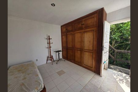 Casa à venda com 3 quartos, 520m² em Itaipu, Niterói