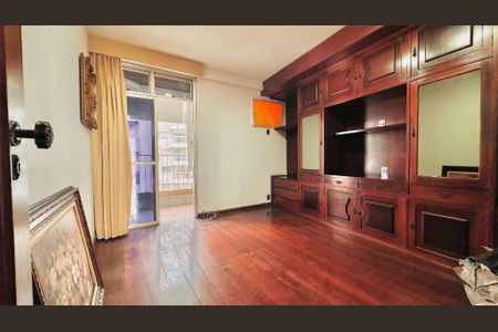 Apartamento à venda com 4 quartos, 190m² em Icaraí, Niterói