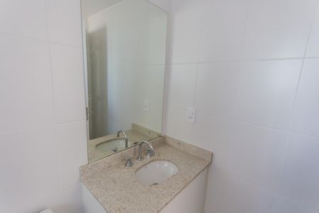 Apartamento à venda com 65m², 2 quartos e 2 vagasBanheiro da Suíte 