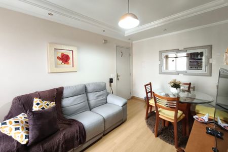 Apartamento à venda com 57m², 2 quartos e 1 vaga Apartamento à venda com 57m², 2 quartos e 1 vagaSala