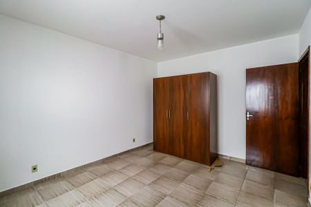 Casa para alugar com 132m², 3 quartos e 2 vagasQuarto 2