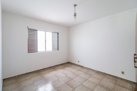 Casa para alugar com 132m², 3 quartos e 2 vagasQuarto 2