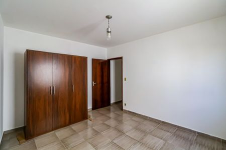 Casa para alugar com 132m², 3 quartos e 2 vagasQuarto 2