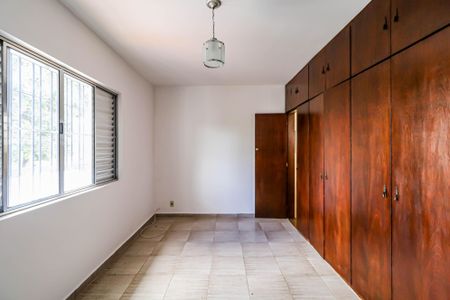 Casa para alugar com 132m², 3 quartos e 2 vagasSuíte 