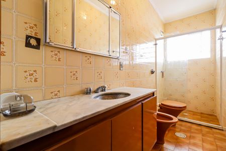 Casa para alugar com 132m², 3 quartos e 2 vagasBanheiro Social