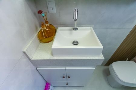 Apartamento à venda com 73m², 3 quartos e 1 vaga Apartamento à venda com 73m², 3 quartos e 1 vagaBanheiro
