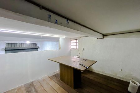 Apartamento à venda com 165m², 2 quartos e 2 vagasEscritório