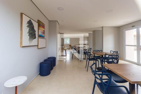 Apartamento à venda com 43m², 2 quartos e 1 vaga Apartamento à venda com 43m², 2 quartos e 1 vagaÁrea comum - Salão de festas