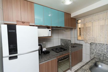 Apartamento à venda com 45m², 2 quartos e 1 vaga Apartamento à venda com 45m², 2 quartos e 1 vagaCozinha e Área de Serviço