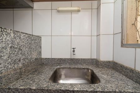 Apartamento à venda com 45m², 2 quartos e 1 vaga Apartamento à venda com 45m², 2 quartos e 1 vagaCozinha e Área de Serviço