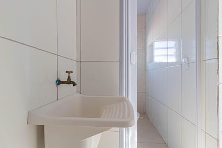 Área de Serviço de casa para alugar com 1 quarto, 42m² em Vila Euthalia, São Paulo