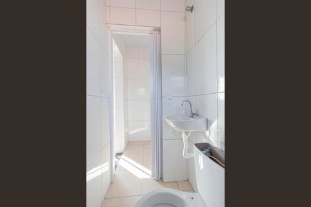 Casa para alugar com 42m², 1 quarto e sem vaga Casa para alugar com 42m², 1 quarto e sem vagaBanheiro