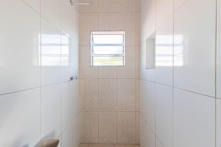 Banheiro de casa para alugar com 1 quarto, 42m² em Vila Euthalia, São Paulo