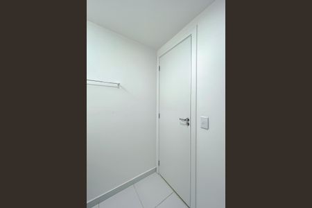 Studio para alugar com 27m², 1 quarto e sem vaga Studio para alugar com 27m², 1 quarto e sem vagaBanheiro Social