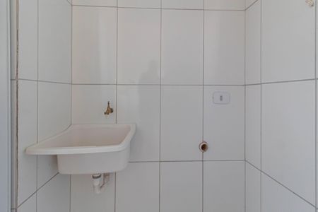 Área de Serviço de casa para alugar com 1 quarto, 42m² em Vila Euthalia, São Paulo
